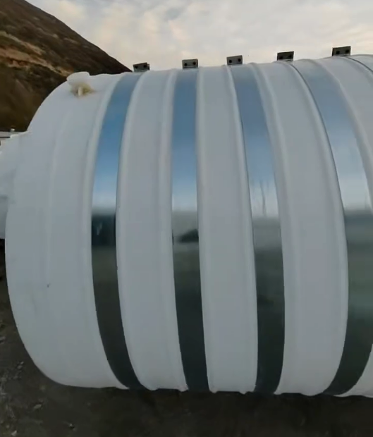 圆形甘州塑料桶批量交付案例：结构稳定，适配多行业液体储运需求